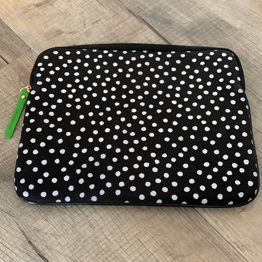 iPad case - Picture 3 of 5